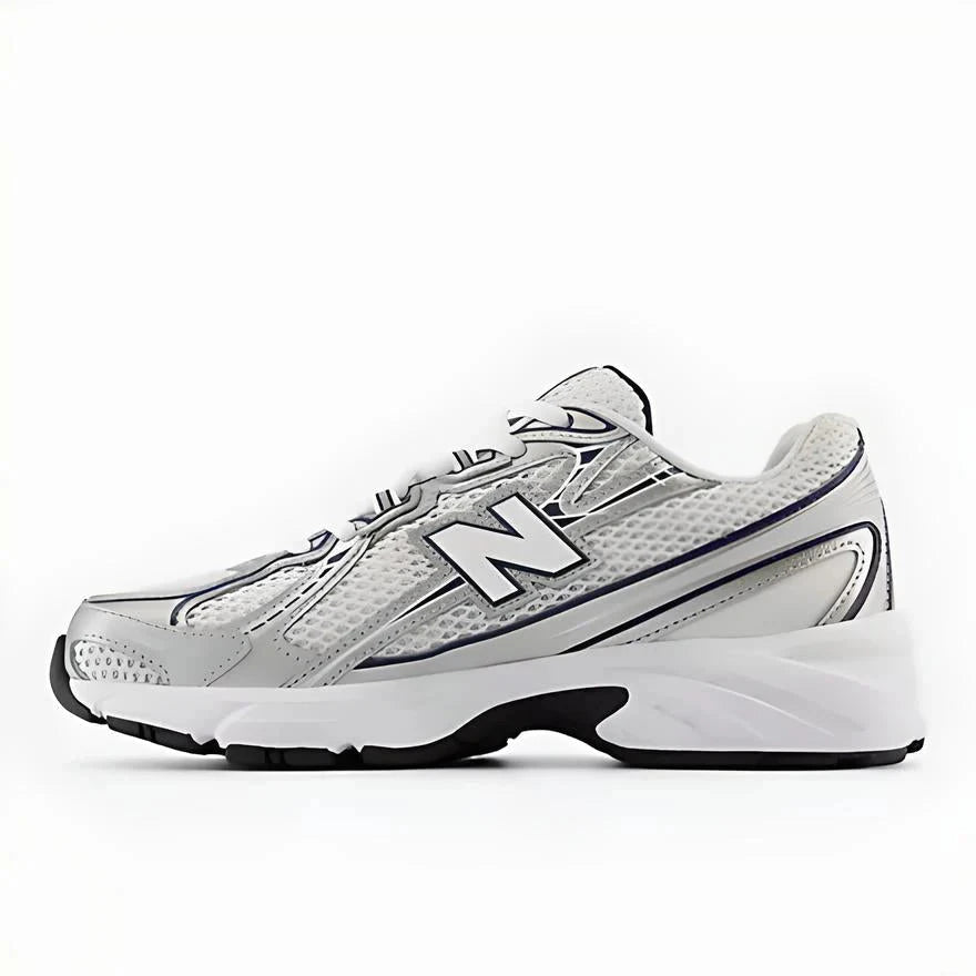 New Balance 740