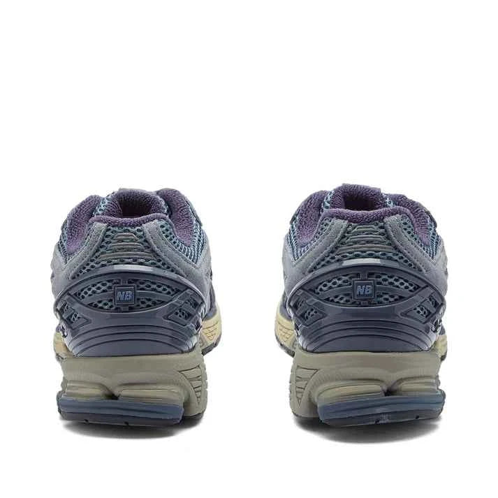 NEW BALANCE 1906R