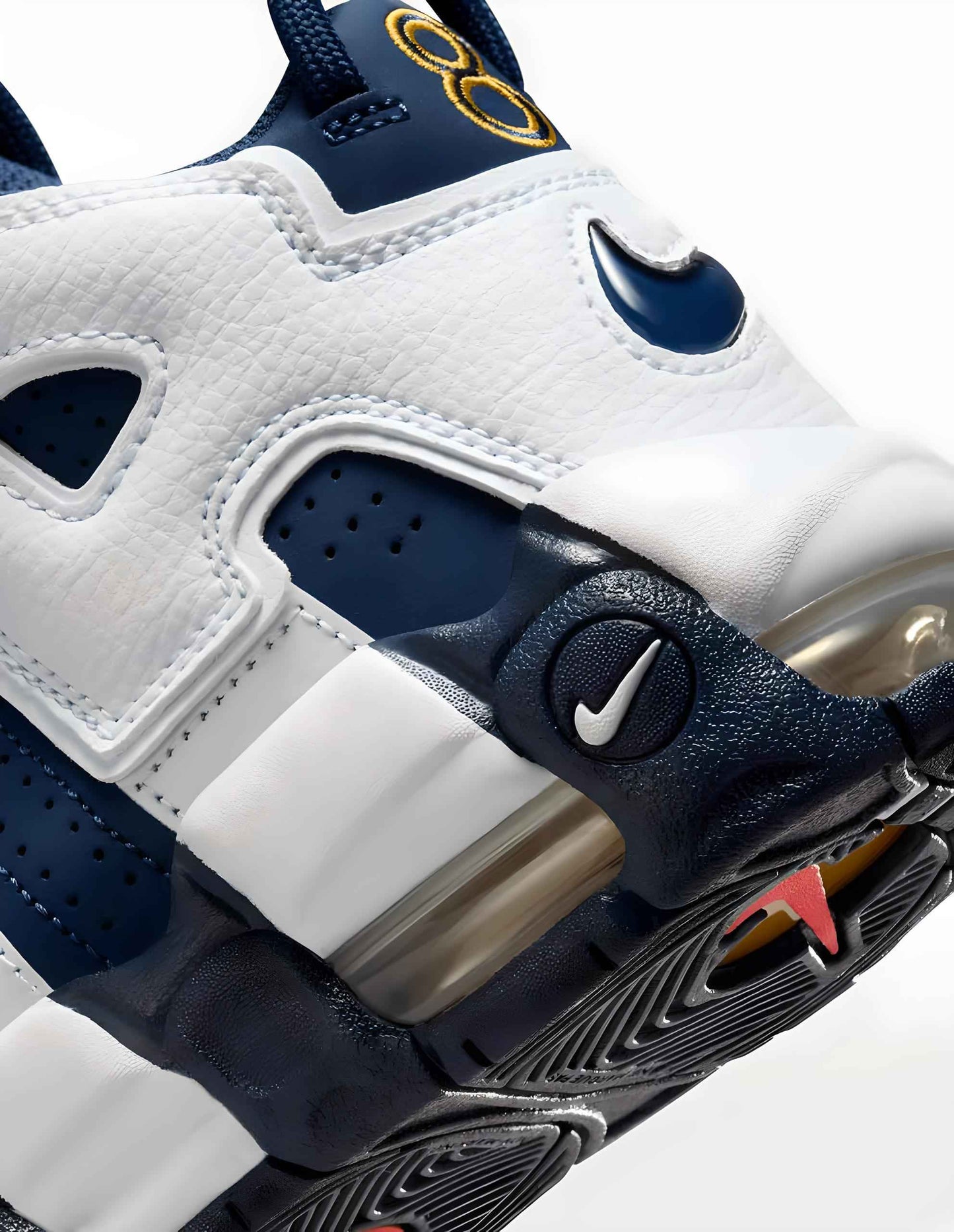 NIKE AIR MORE UPTEMPO