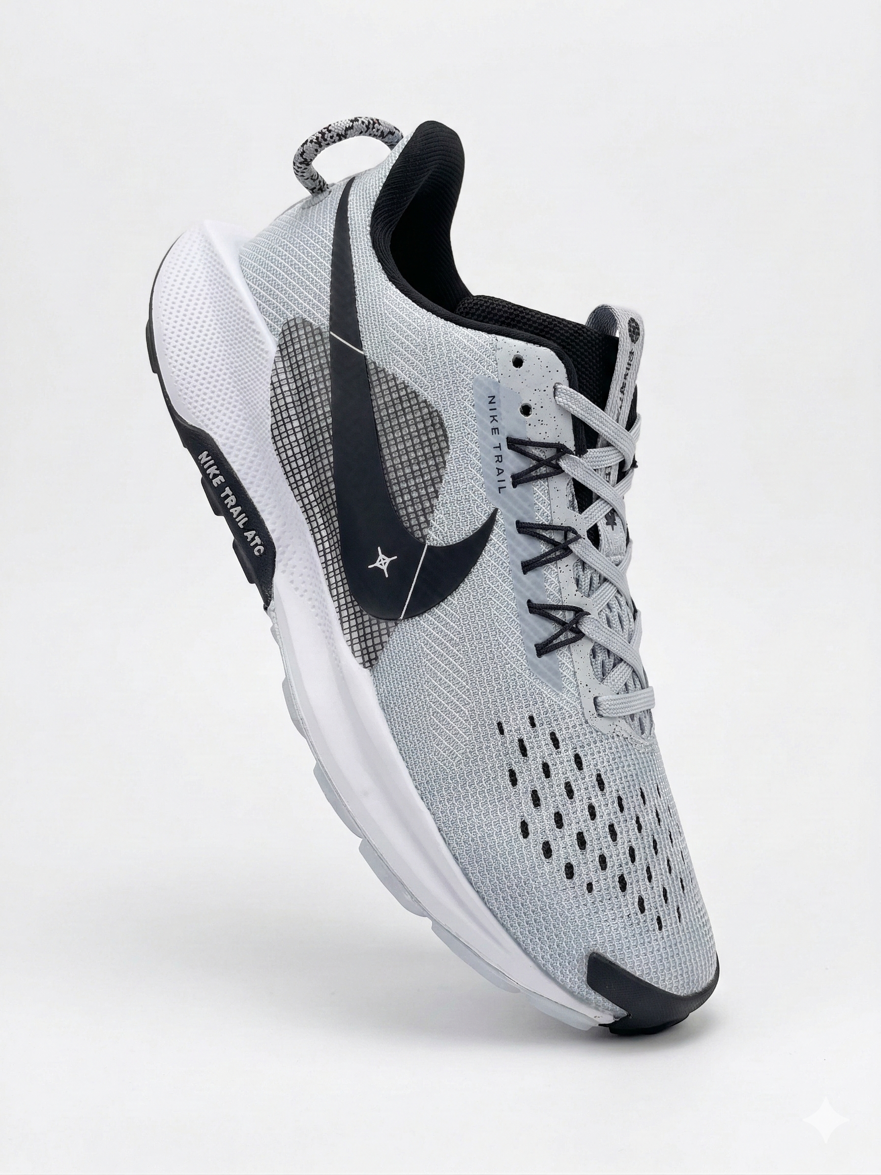 NIKE TRAIL 5