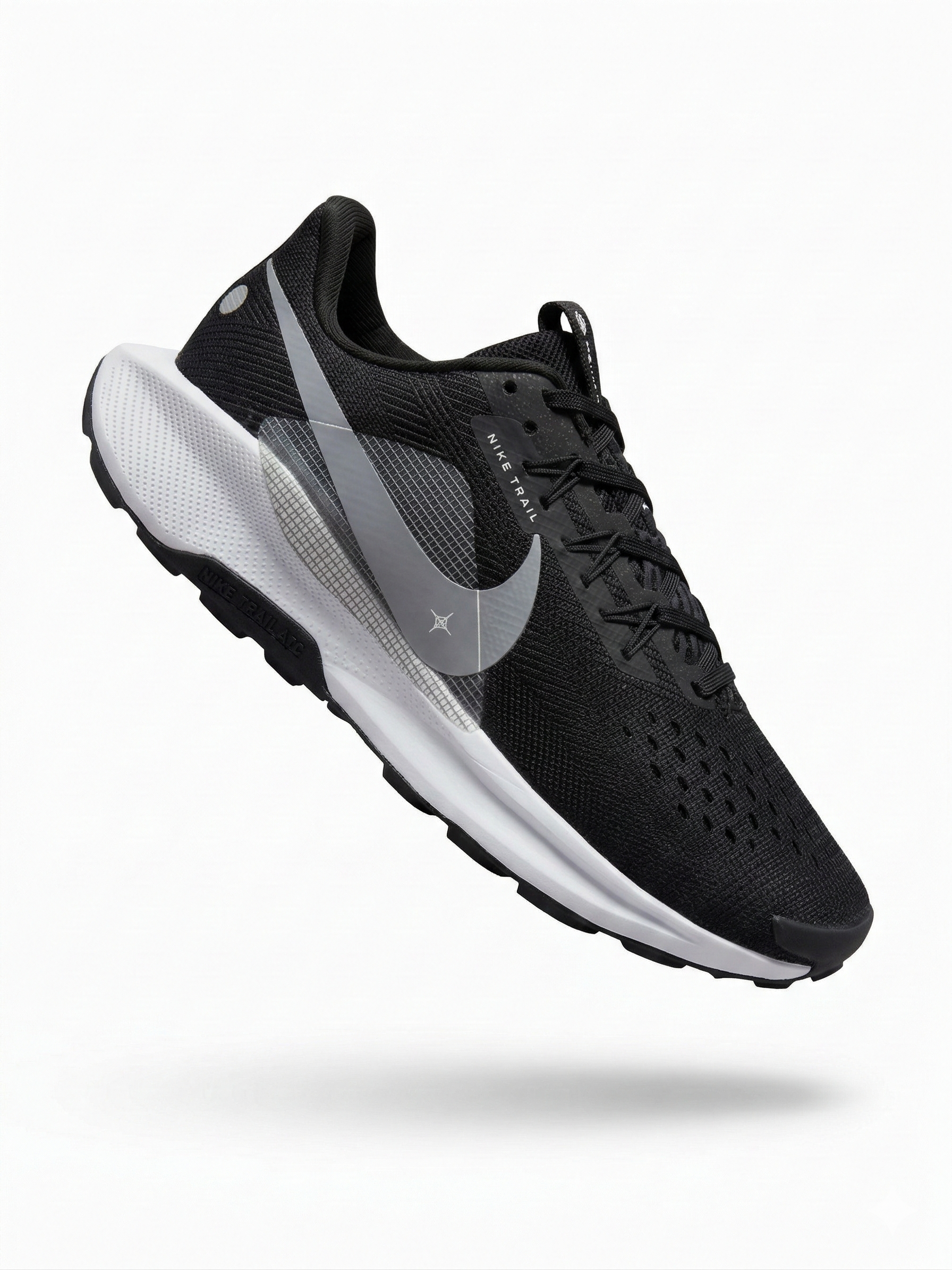 NIKE TRAIL 5