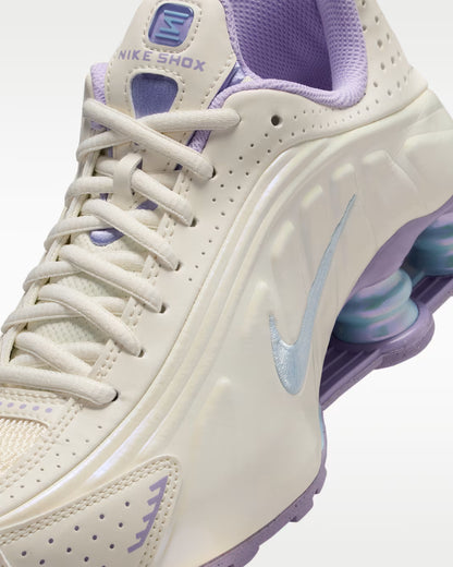 Nike Shox R4