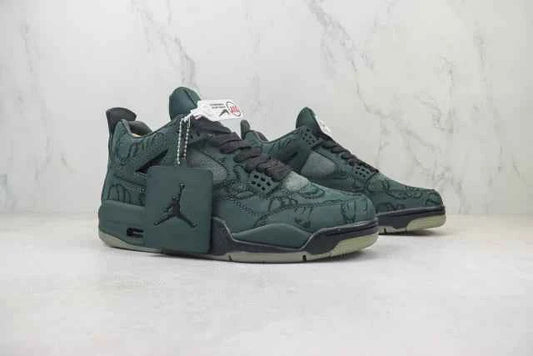 Air Jordan 4 Retro "Kaws Black"